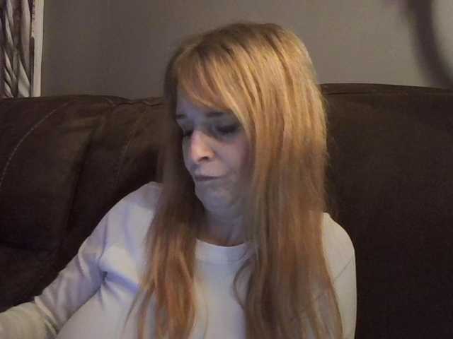 BeautyQueenMa live cam preview