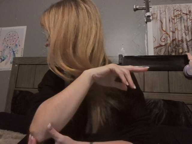 BeautyQueenMa live cam preview