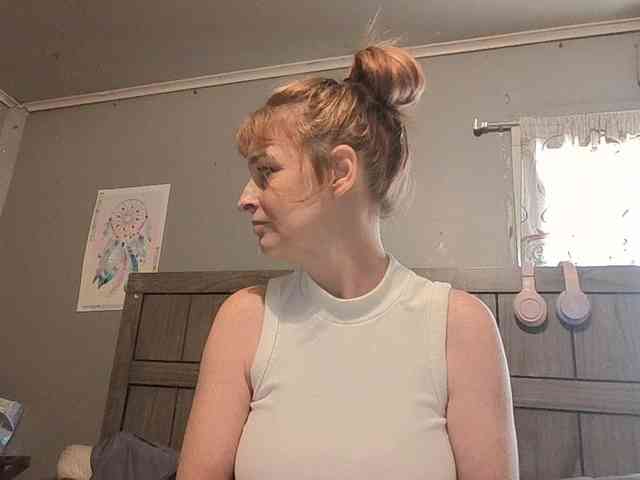 BeautyQueenMa webcam