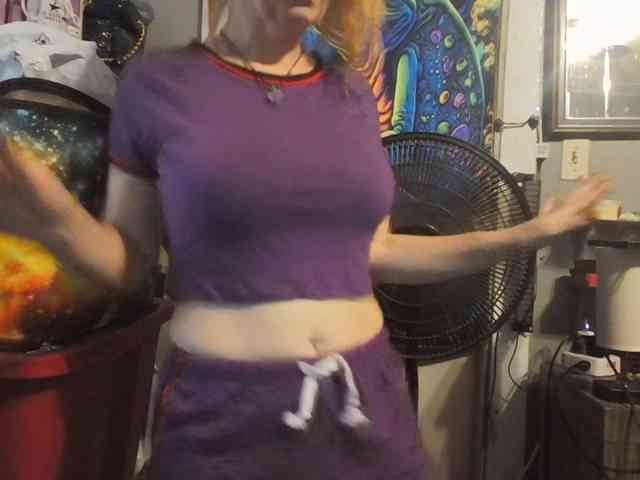 BeautyQueenMa webcam