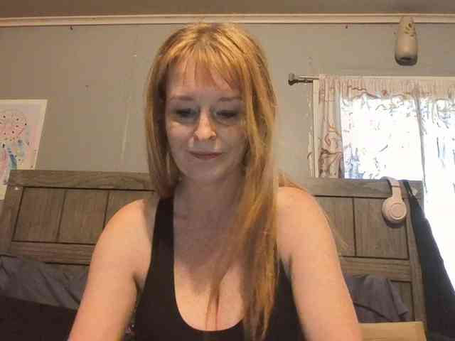 BeautyQueenMa webcam