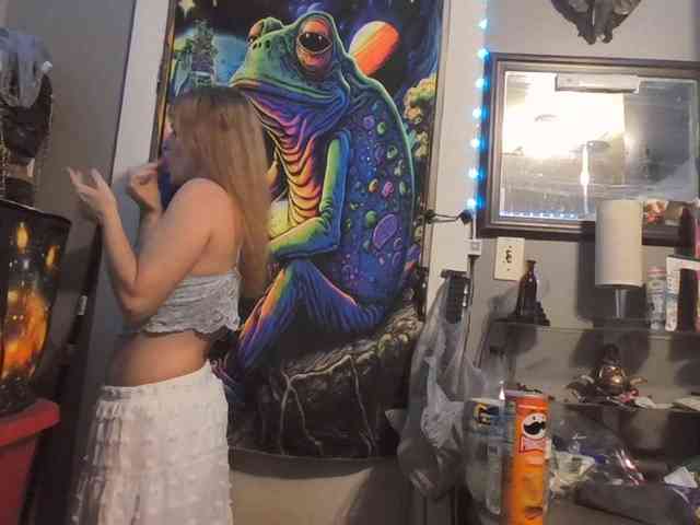 BeautyQueenMa webcam