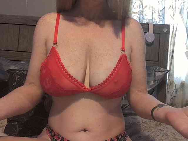 BeautyQueenMa webcam