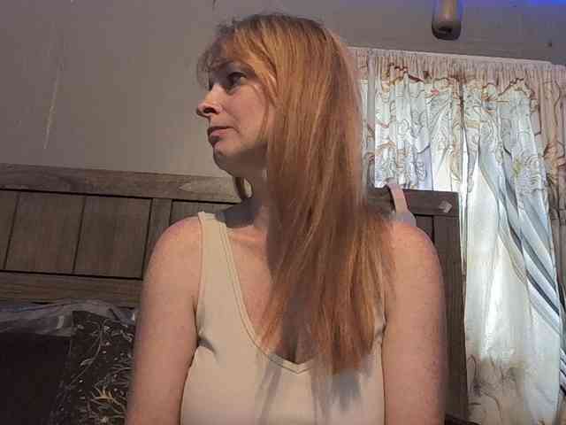 BeautyQueenMa webcam