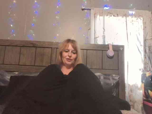 BeautyQueenMa webcam