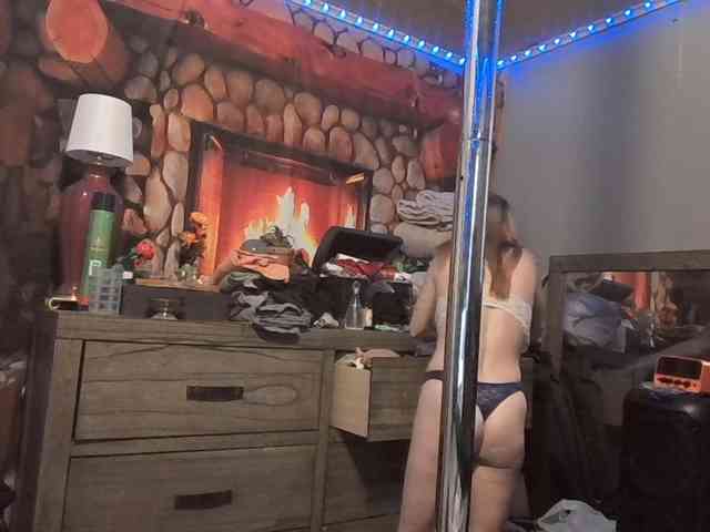BeautyQueenMa webcam