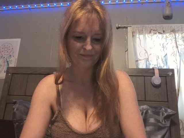 BeautyQueenMa webcam