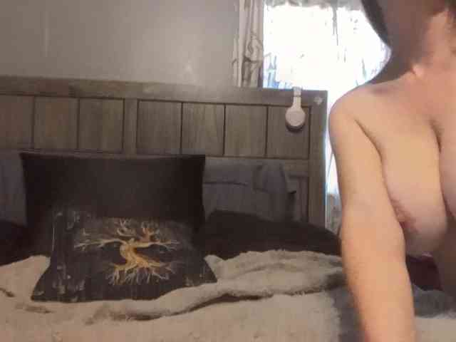 BeautyQueenMa webcam