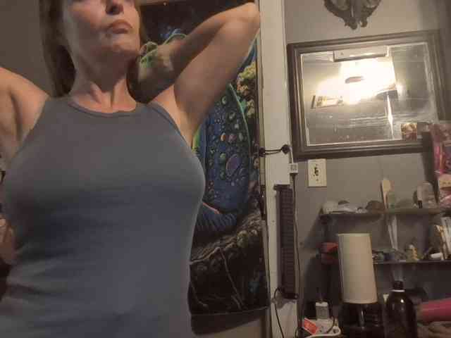 BeautyQueenMa webcam