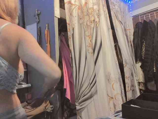 BeautyQueenMa webcam