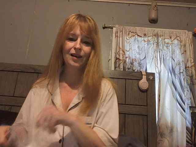 BeautyQueenMa webcam