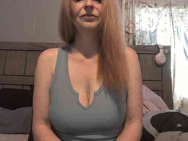 BeautyQueenMa webcam