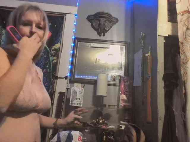 BeautyQueenMa webcam