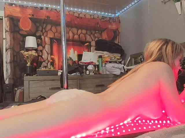 BeautyQueenMa webcam