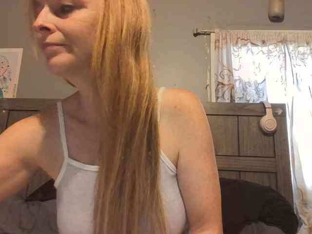 BeautyQueenMa webcam