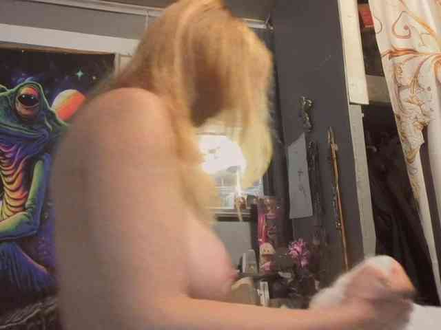 BeautyQueenMa webcam