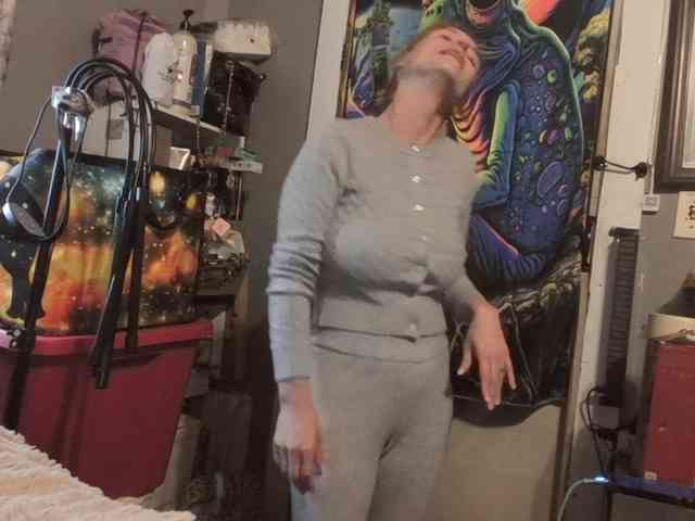 BeautyQueenMa webcam