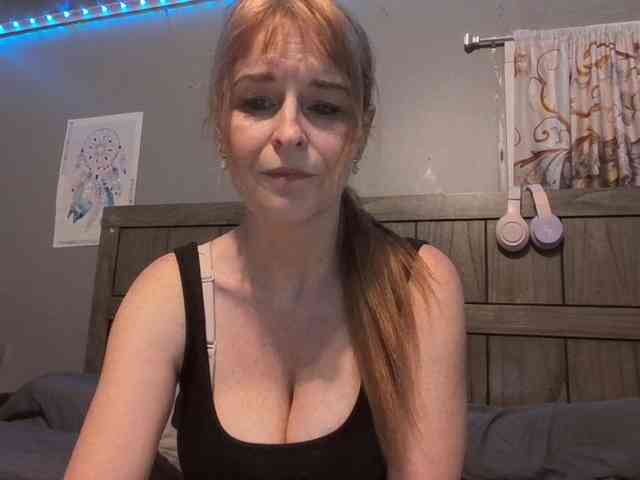 BeautyQueenMa webcam