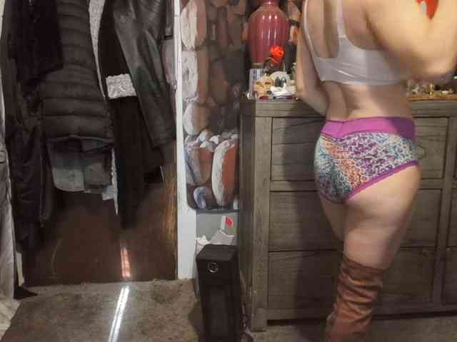 BeautyQueenMa webcam