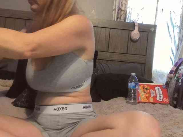 BeautyQueenMa webcam