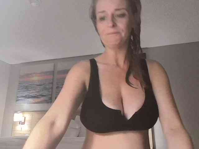 BeautyQueenMa webcam
