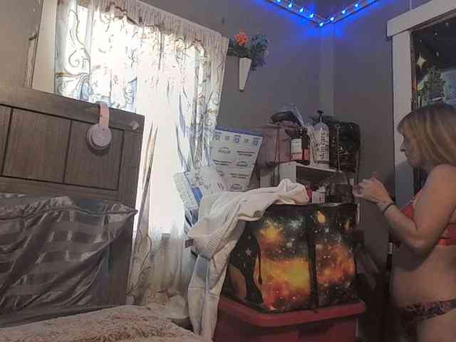 BeautyQueenMa webcam