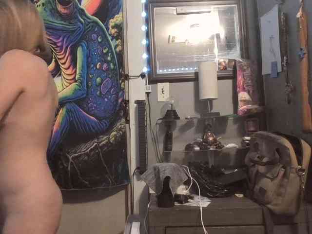 BeautyQueenMa webcam