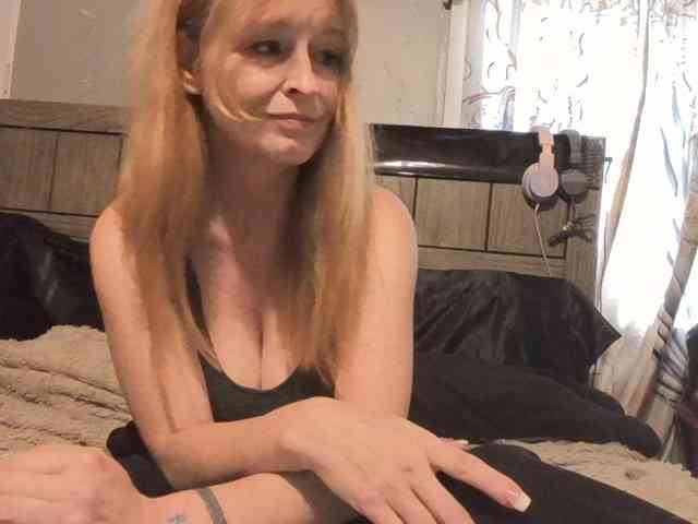 BeautyQueenMa webcam
