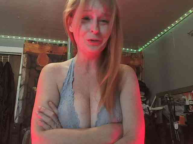BeautyQueenMa webcam