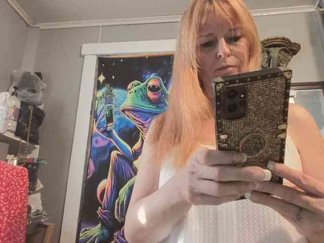 BeautyQueenMa webcam