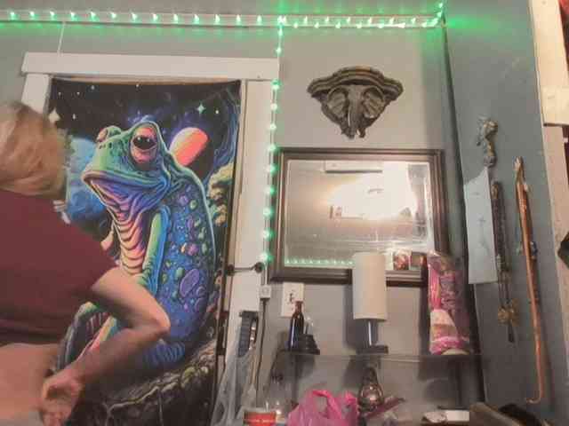BeautyQueenMa webcam