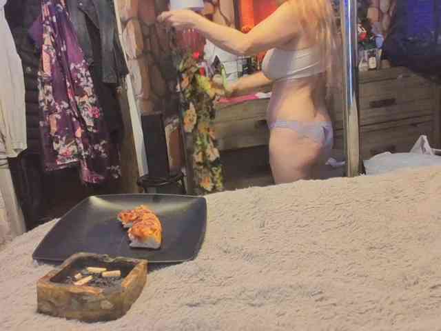 BeautyQueenMa webcam