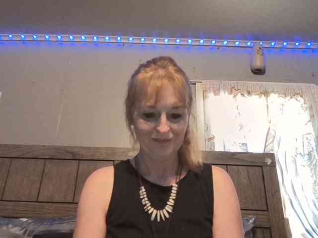 BeautyQueenMa webcam