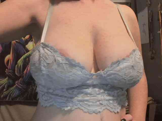 BeautyQueenMa webcam