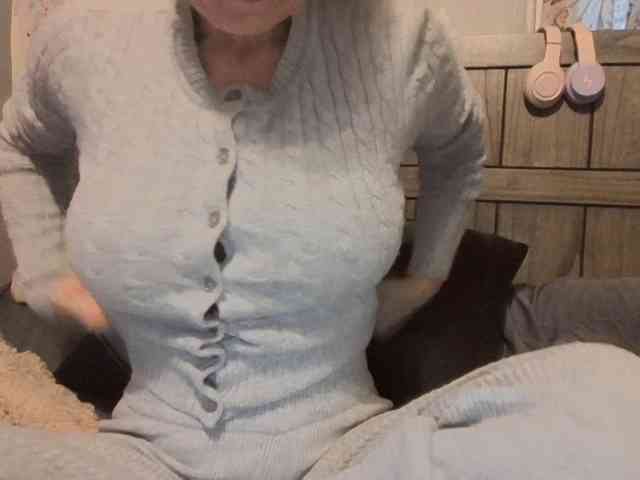 BeautyQueenMa webcam