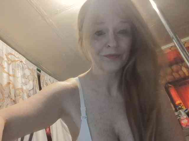 BeautyQueenMa webcam