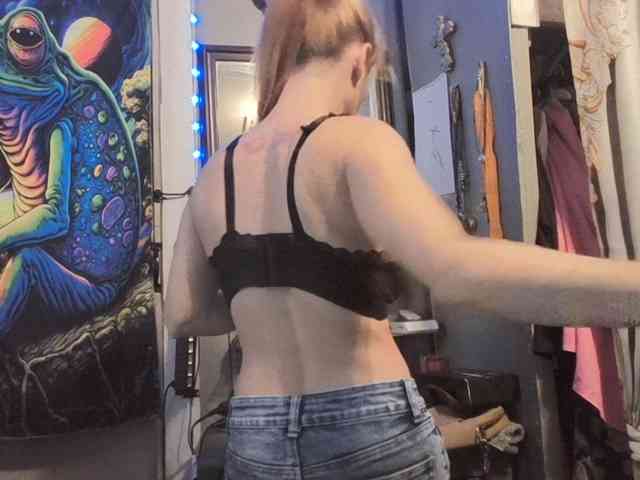 BeautyQueenMa webcam