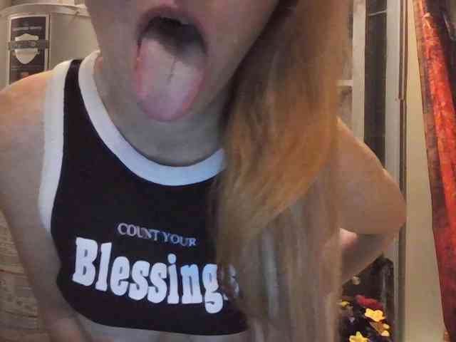 BeautyQueenMa webcam