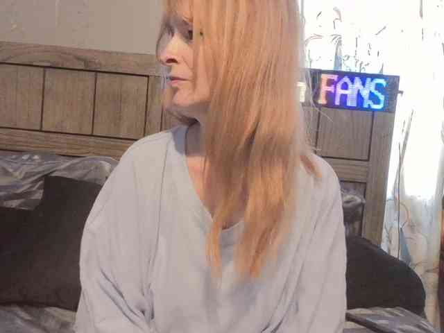 BeautyQueenMa webcam
