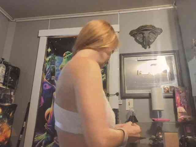 BeautyQueenMa webcam
