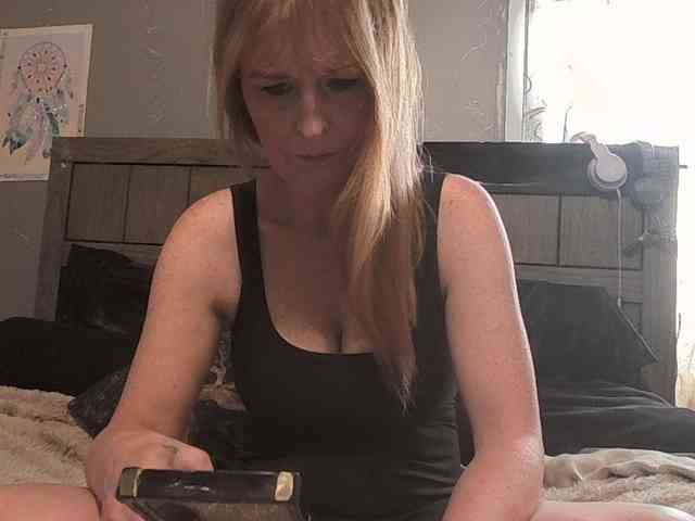 BeautyQueenMa webcam