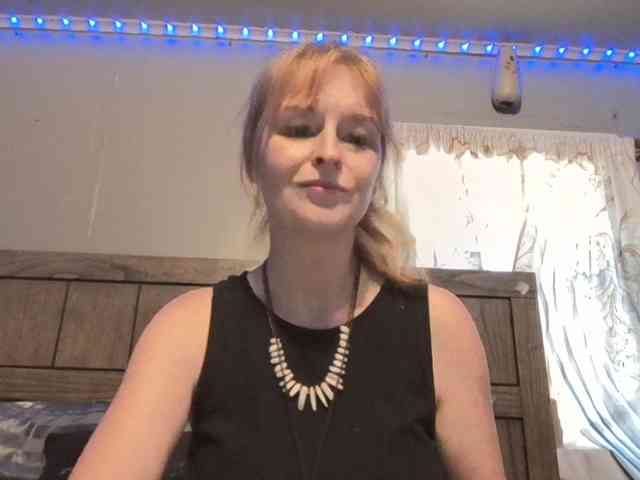 BeautyQueenMa webcam