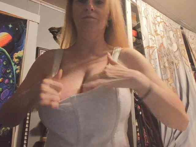 Pizzedwife Pizzedwife
