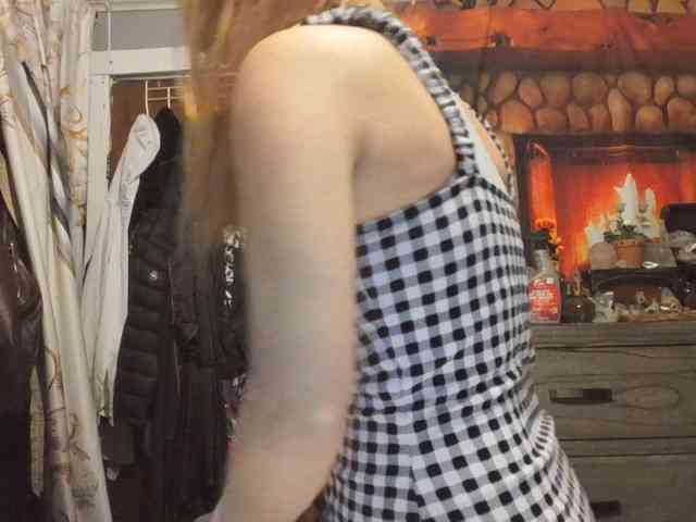 BeautyQueenMa webcam