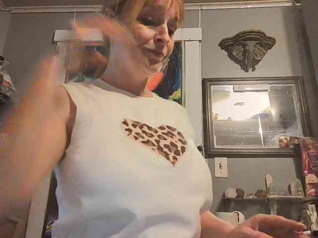 BeautyQueenMa webcam
