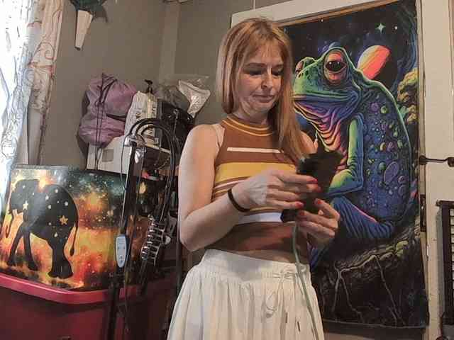 BeautyQueenMa webcam