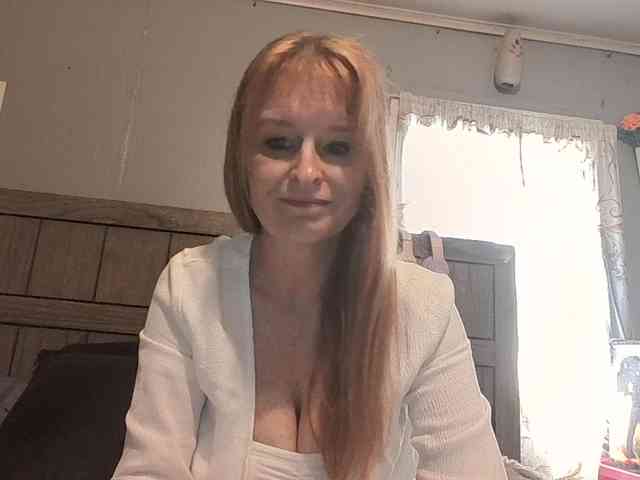 BeautyQueenMa webcam