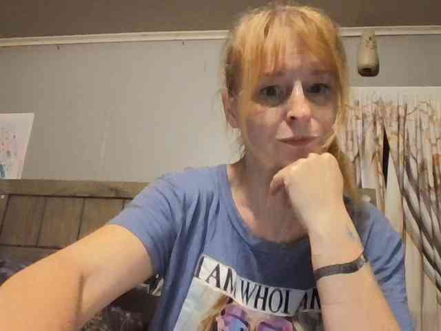 BeautyQueenMa webcam