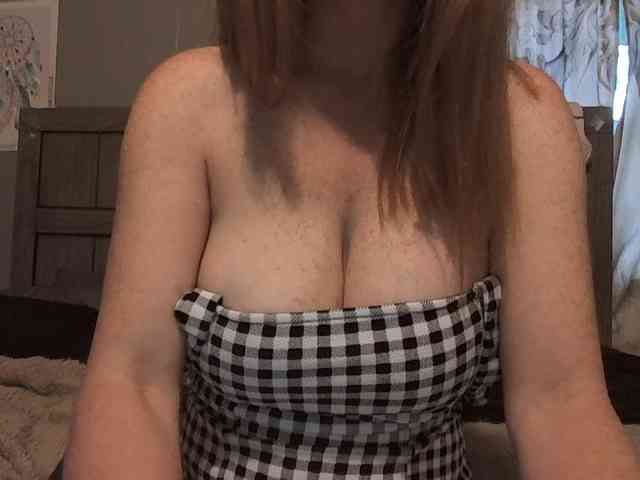 BeautyQueenMa webcam