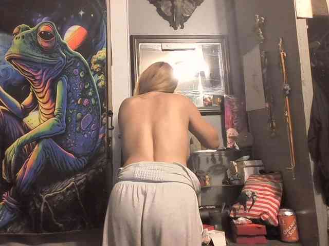 BeautyQueenMa webcam